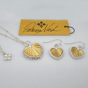 NWT ~ GORGEOUS PATRICIA NASH SPARKLING PENDANT NECKLACE and EARRINGS SET